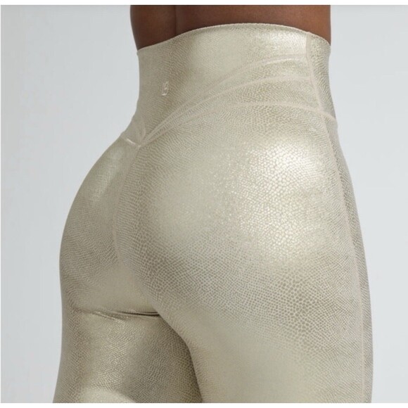 Buff Bunny Collection Leggings Size S Gold-tone Pull On Cobra Legacy - Picture 2 of 9